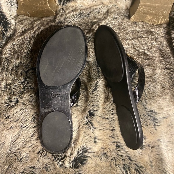 Gucci flat sandal - Picture 8 of 11